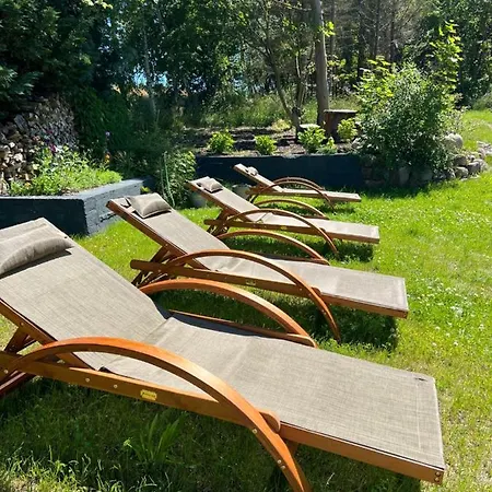 Apartment Naturidyll Mariendorf - Mammutbaum Middelhagen